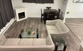 Elk Lake Trail Side Suite